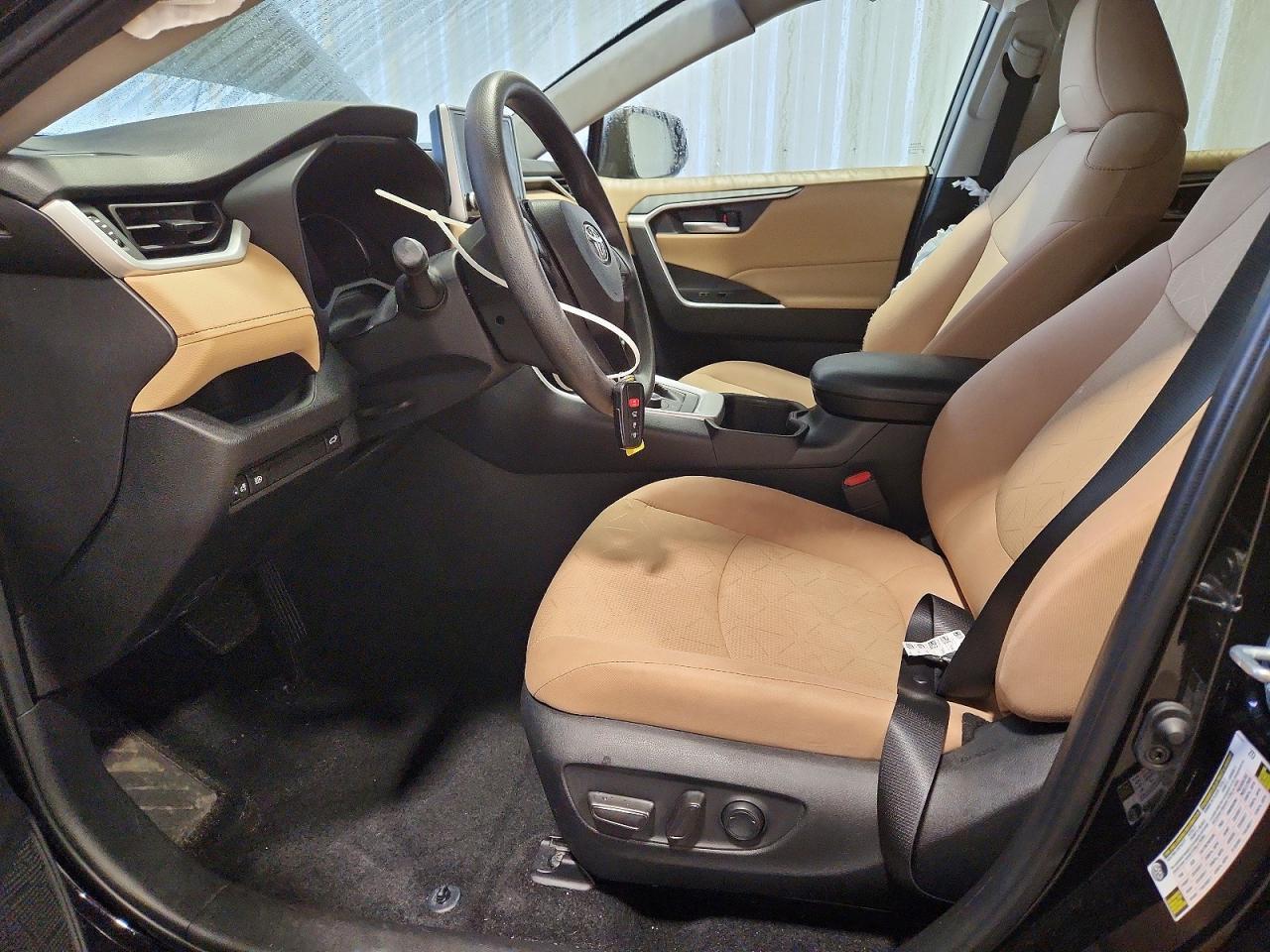 2024 Toyota Rav4 Hybrid Xle - zdjęcie 7