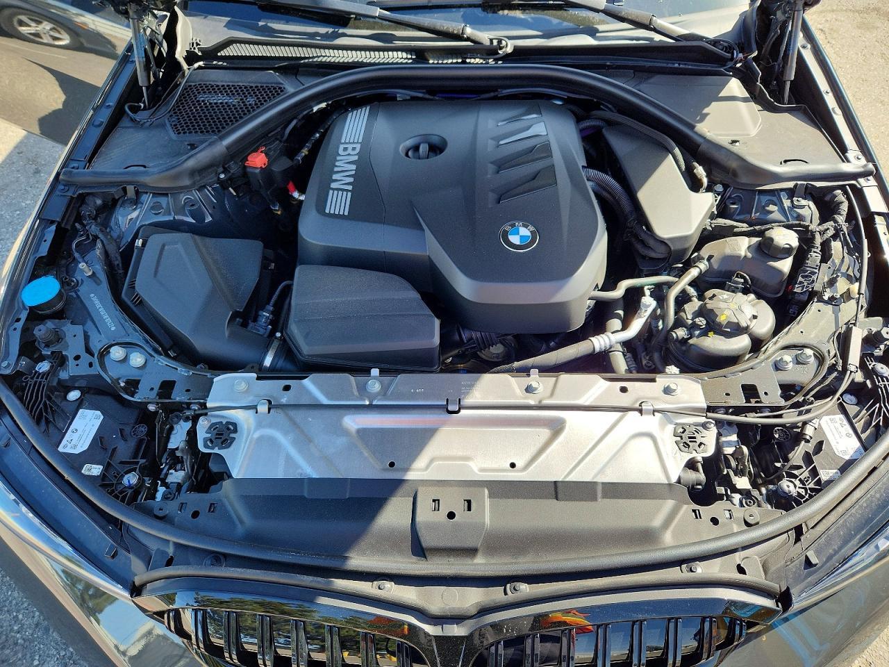 2026 BMW 330I - zdjęcie 11