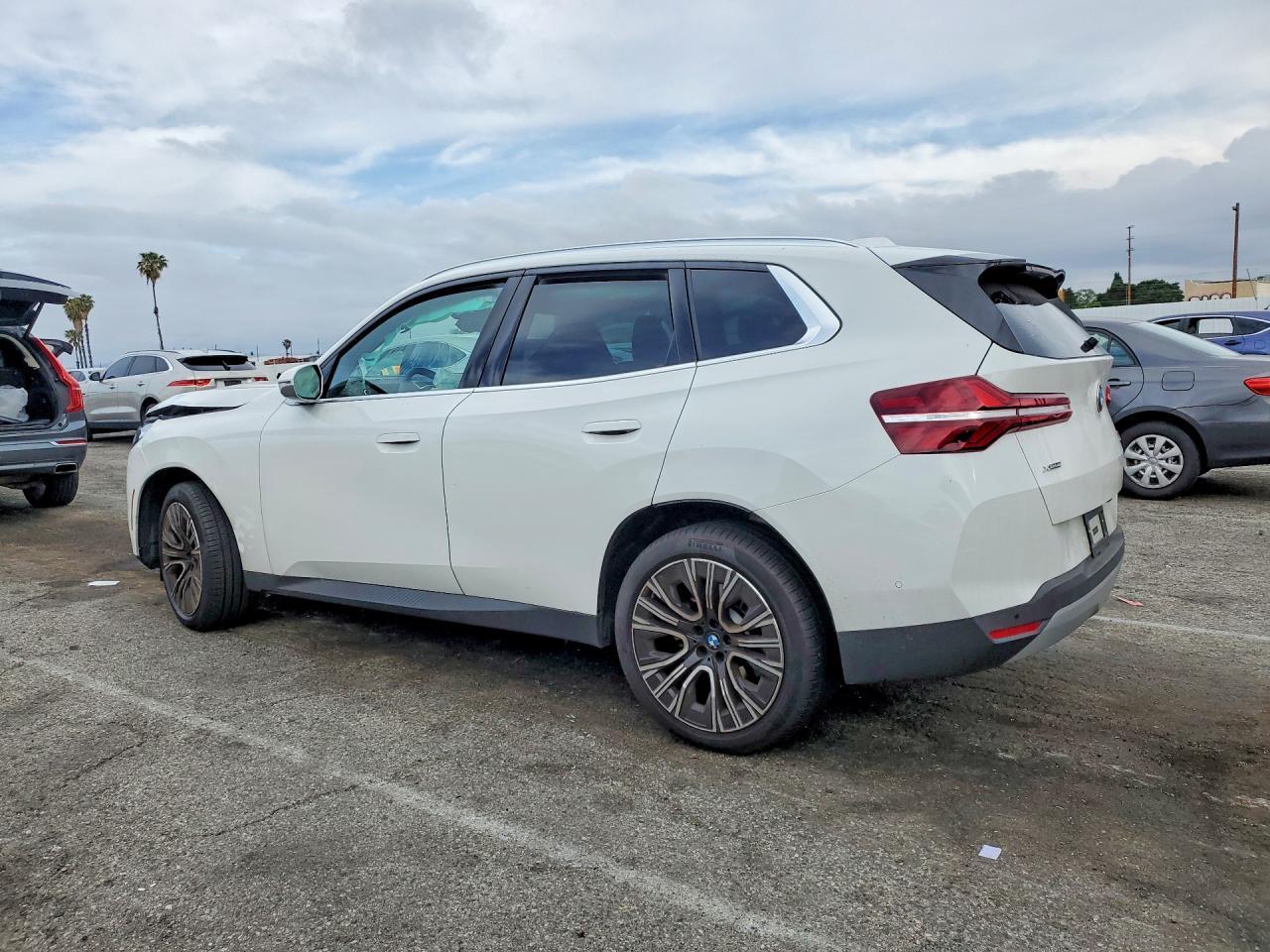 2025 BMW X3 30 xDrive - zdjęcie 2