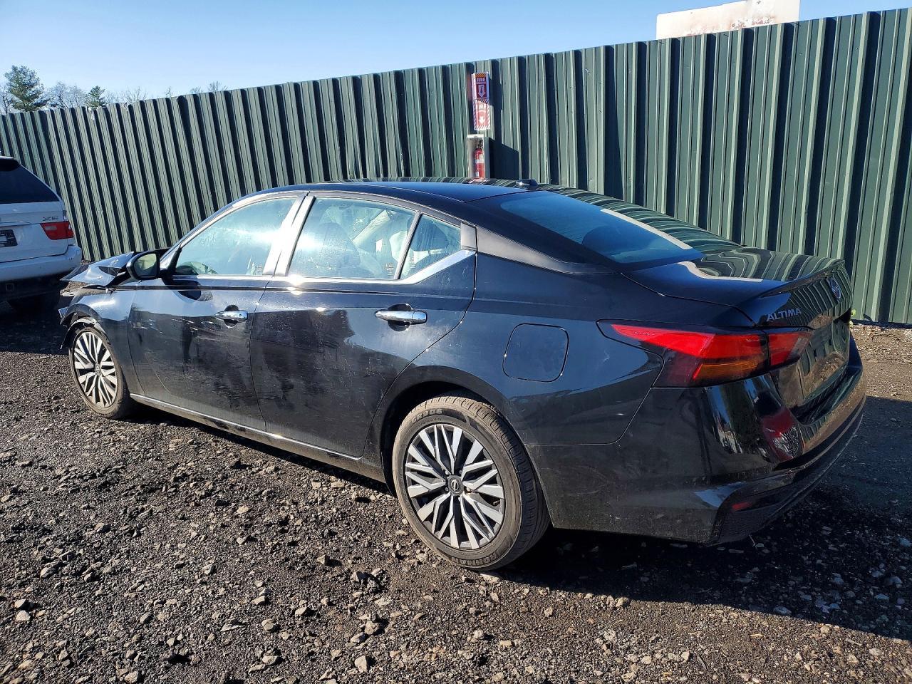 2024 Nissan Altima 2.5 Sv - zdjęcie 2