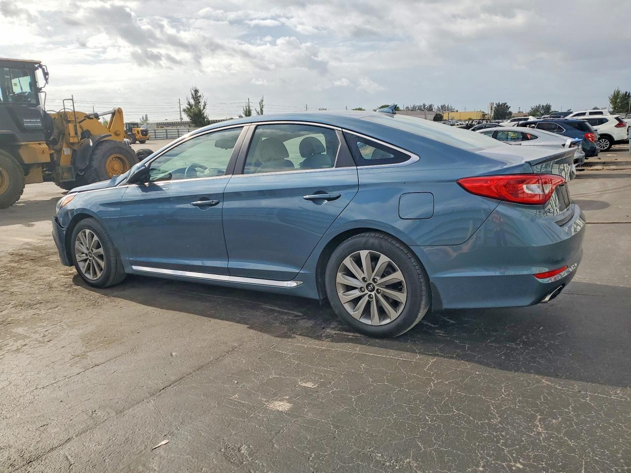 2017 Hyundai Sonata Sport - zdjęcie 2