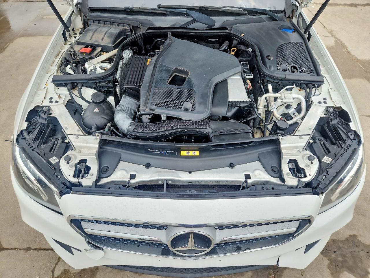 2017 Mercedes-Benz E 300 - zdjęcie 11