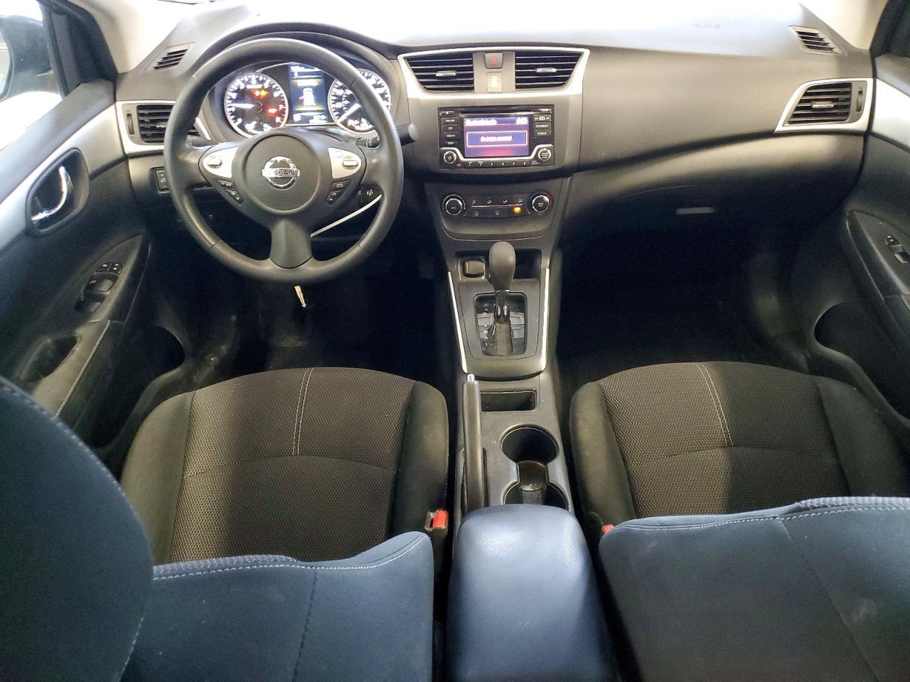 2018 Nissan Sentra S - zdjęcie 8