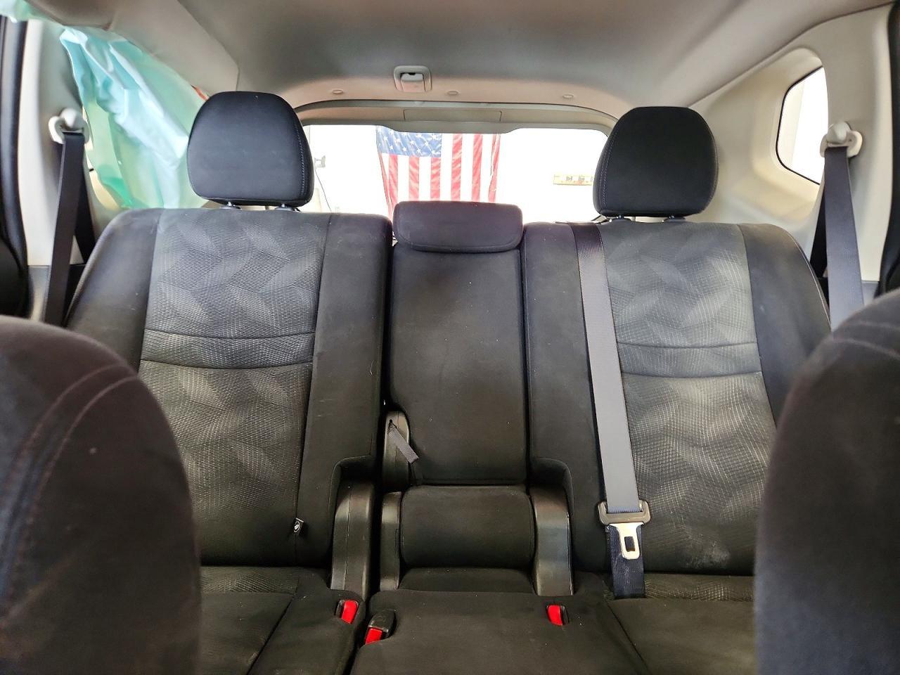 2016 Nissan Rogue S - zdjęcie 10