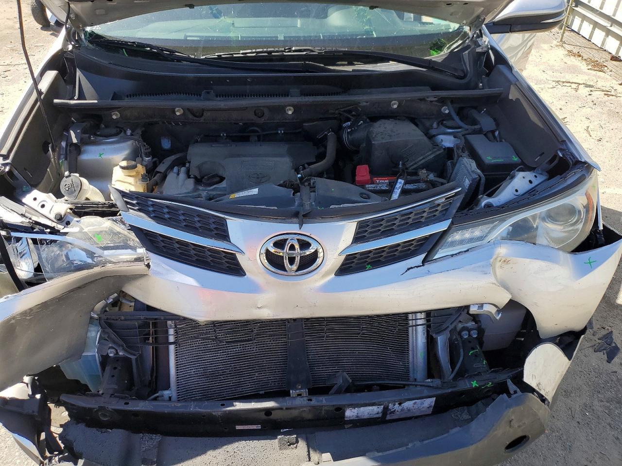 2013 Toyota Rav4 Xle - zdjęcie 12
