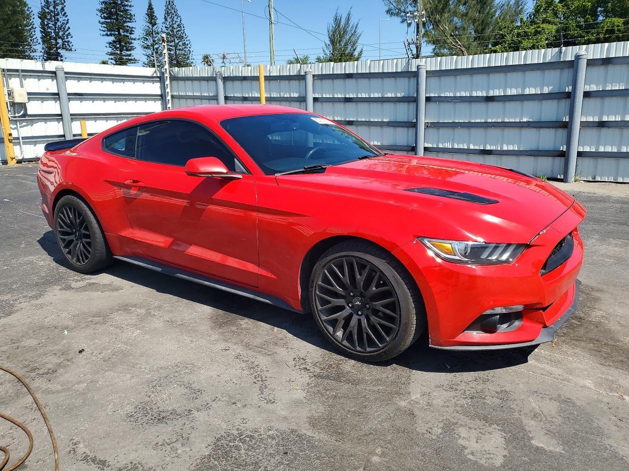 2016 Ford Mustang - zdjęcie 4