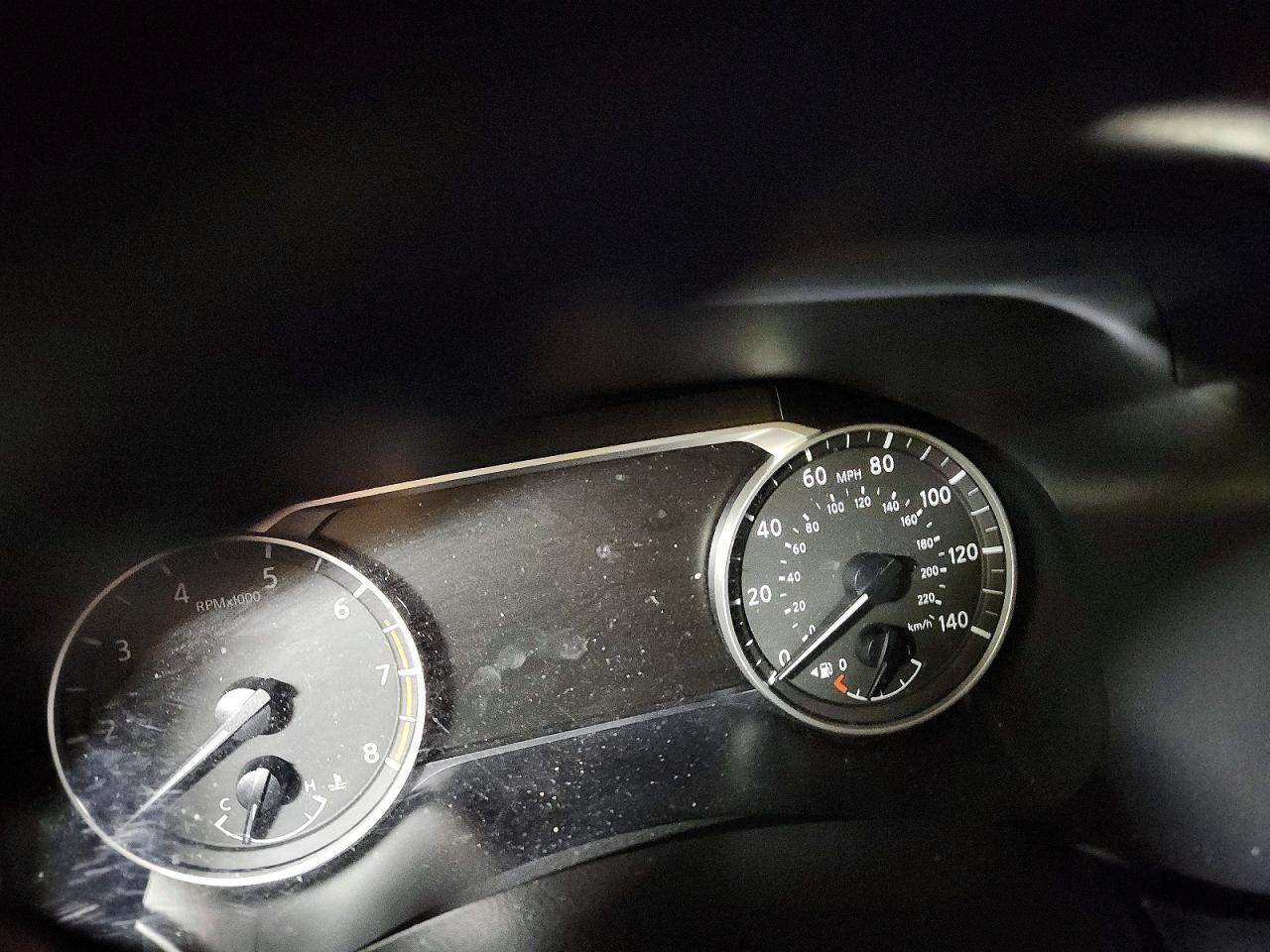 2020 Nissan Altima Sr - zdjęcie 9