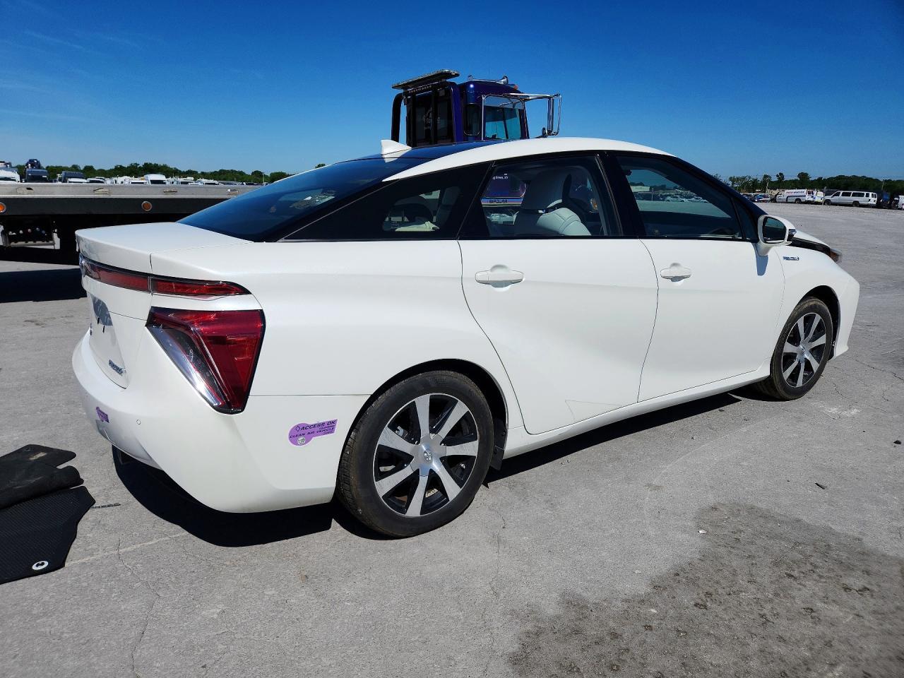 2018 Toyota Mirai Base - zdjęcie 3