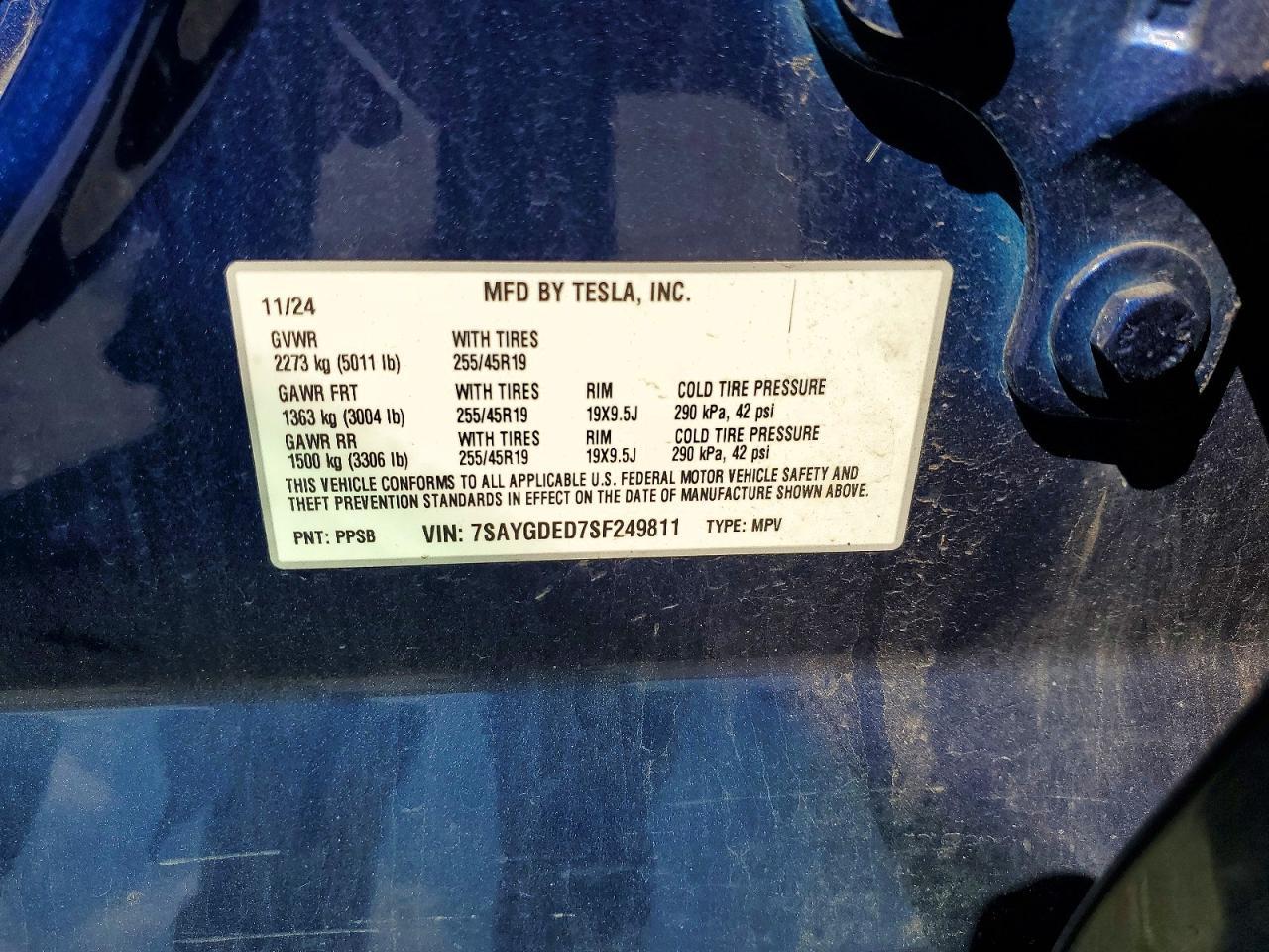 2025 Tesla Model Y - zdjęcie 13