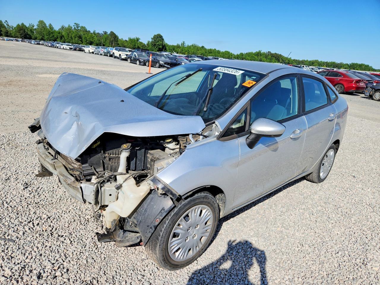 2019 Ford Fiesta S - zdjęcie główne