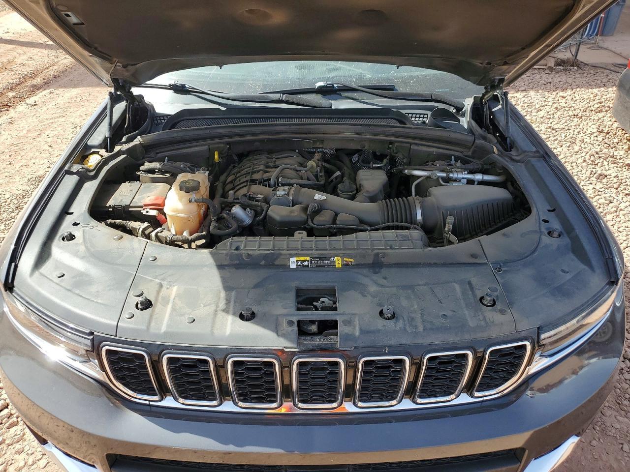 2021 Jeep Grand Cherokee L Limited - zdjęcie 12