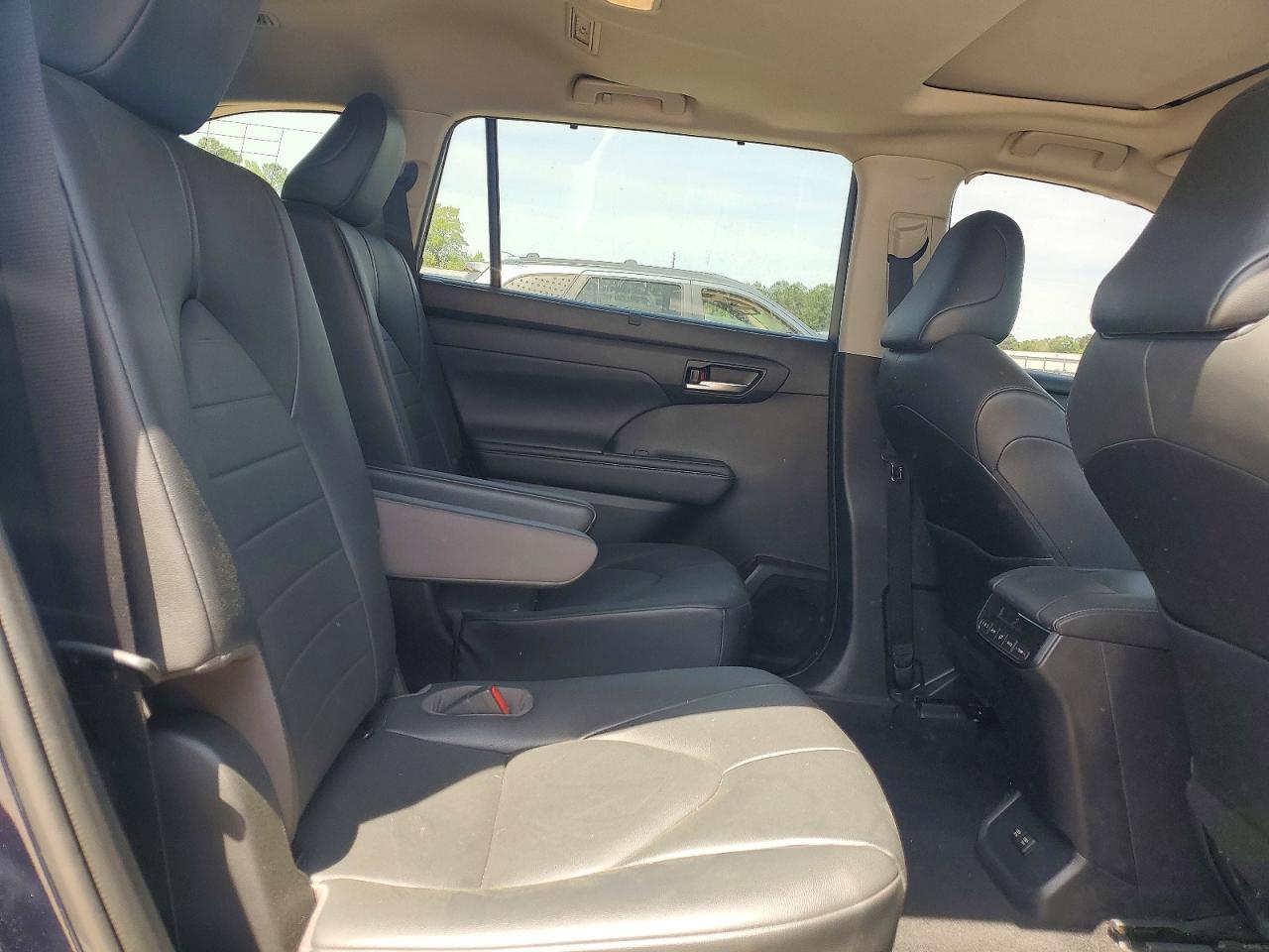 2020 Toyota Highlander Xle - zdjęcie 11