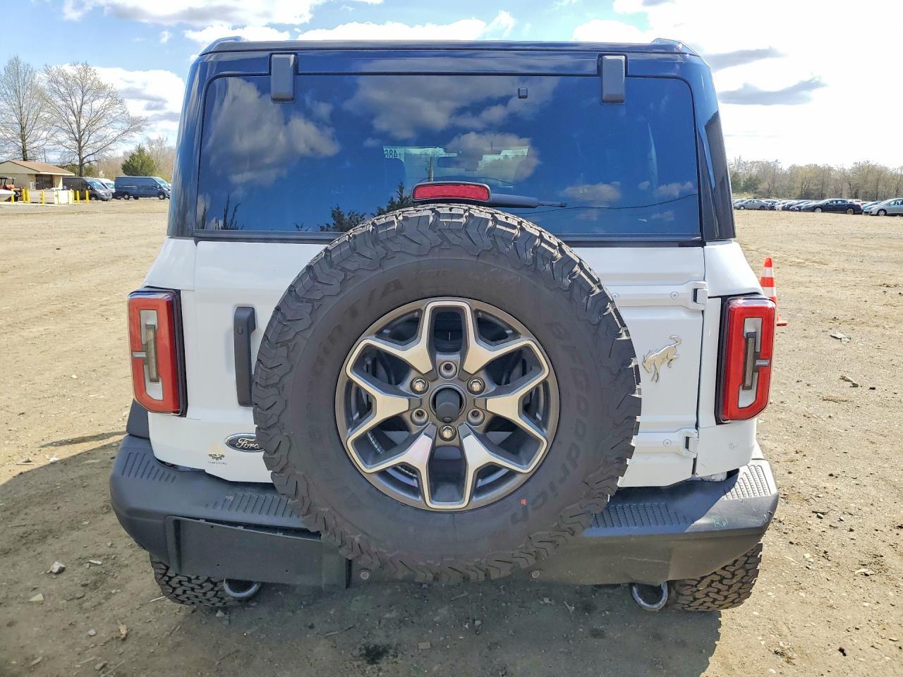 2025 Ford Bronco Badlands - zdjęcie 6