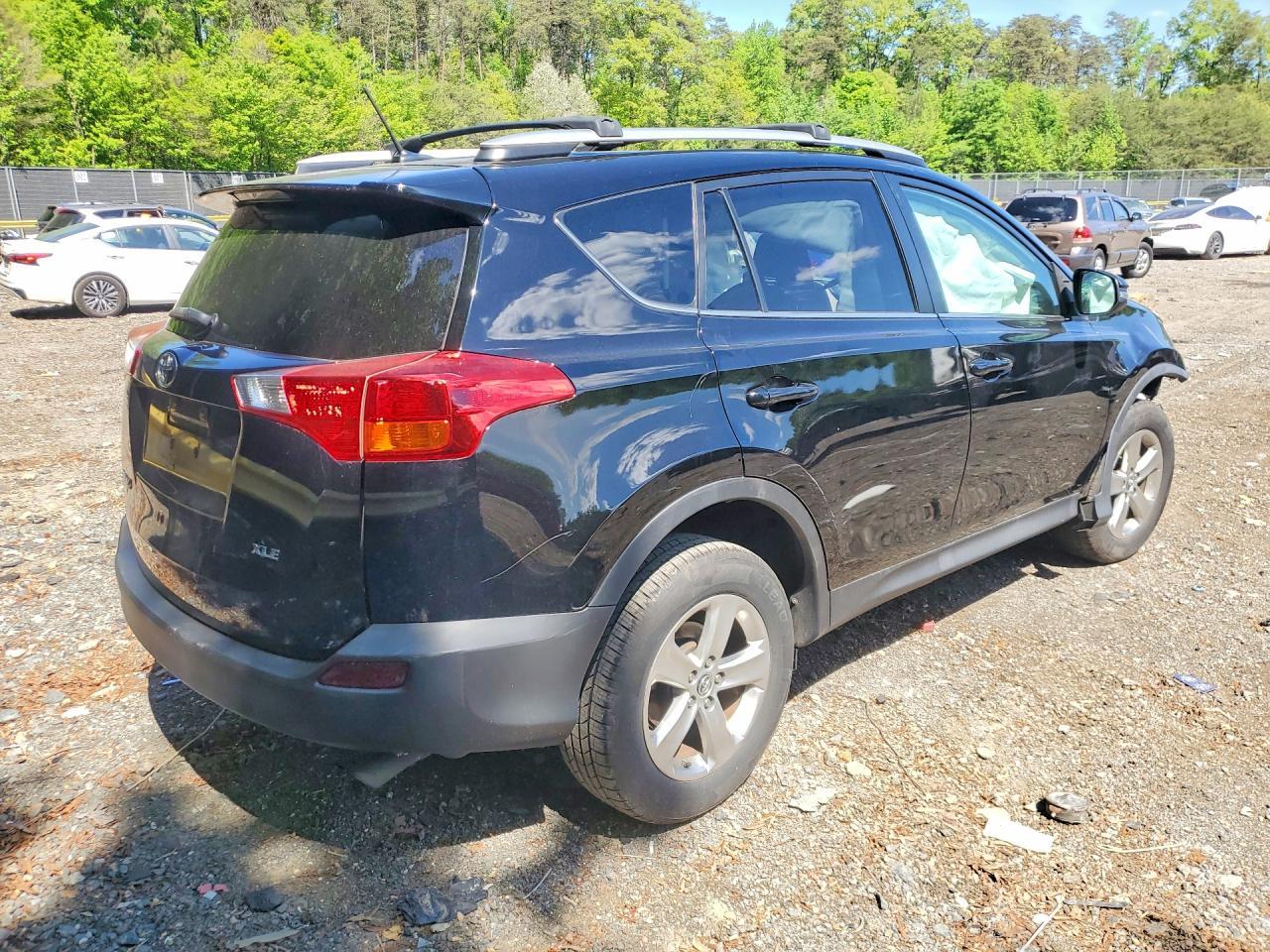 2015 Toyota Rav4 Xle - zdjęcie 3