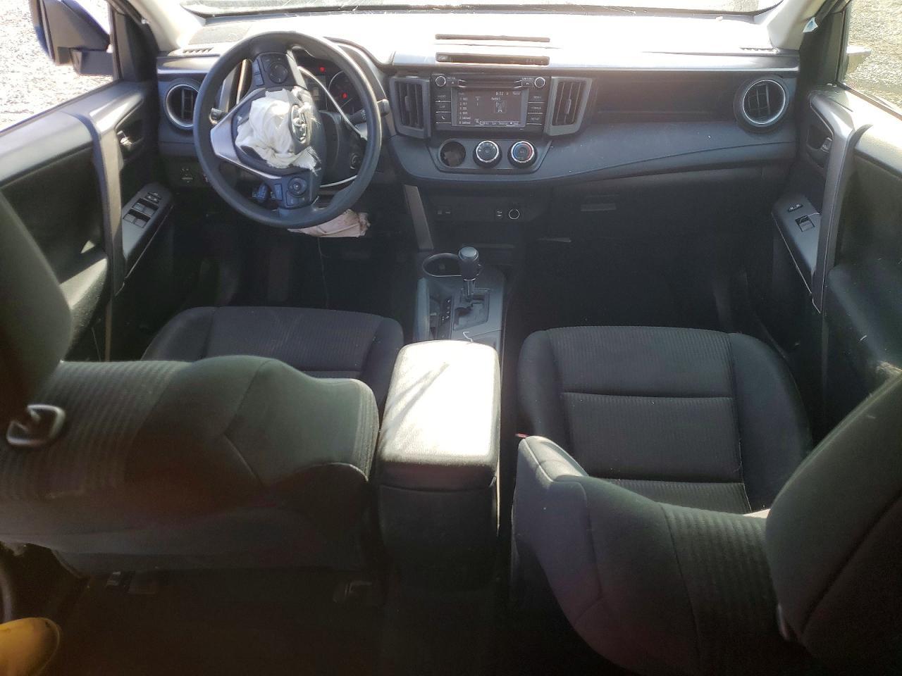 2018 Toyota Rav4 Le - zdjęcie 9