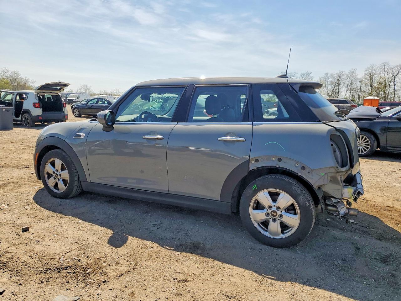 2021 Mini Hardtop Cooper - zdjęcie 2