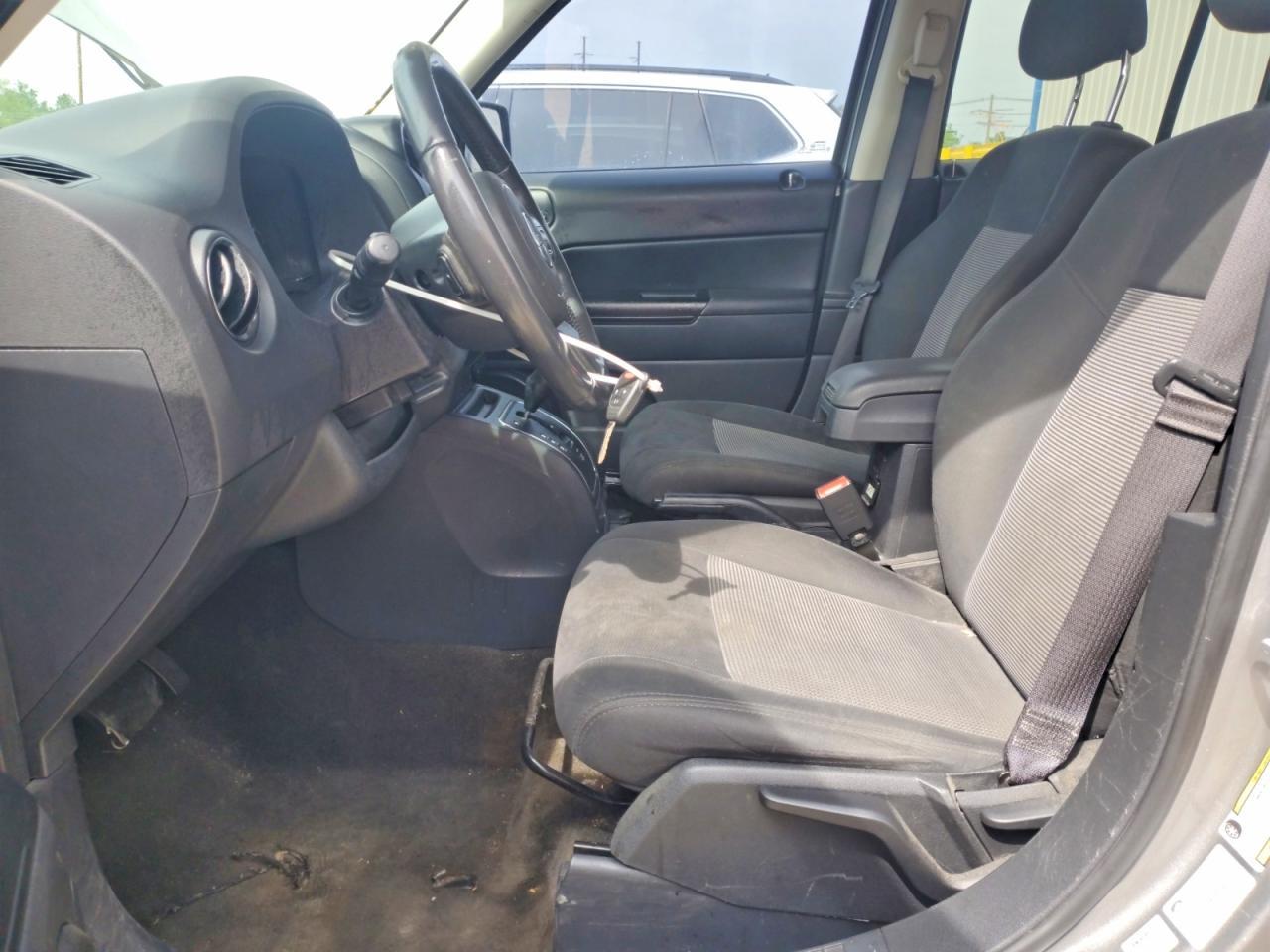 2016 Jeep Patriot Latitude - zdjęcie 7