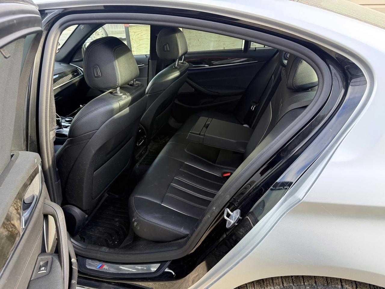 2020 BMW 530 Xi - zdjęcie 7