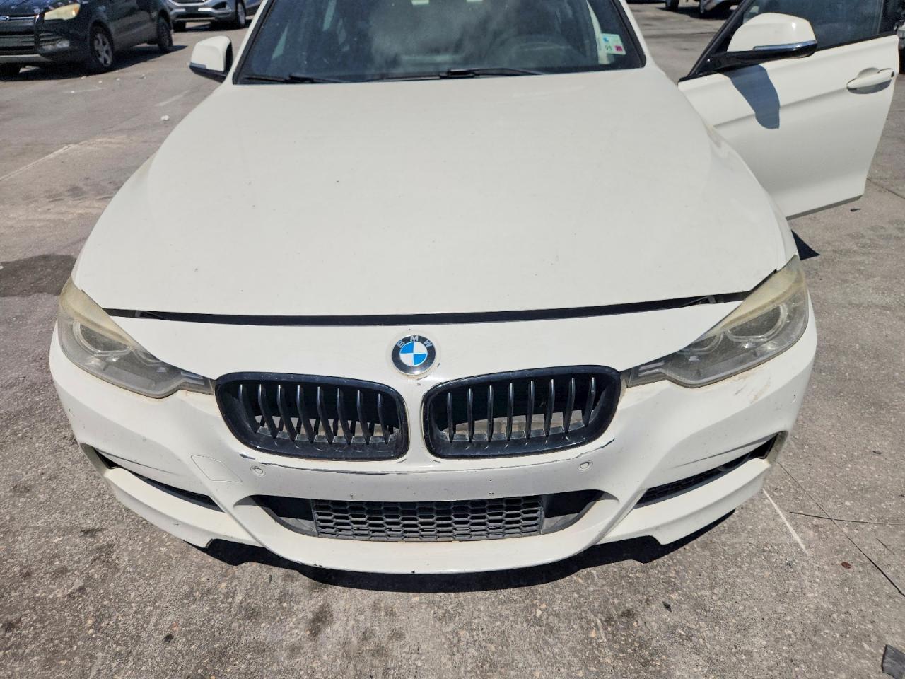 2015 BMW 335 I - zdjęcie 11