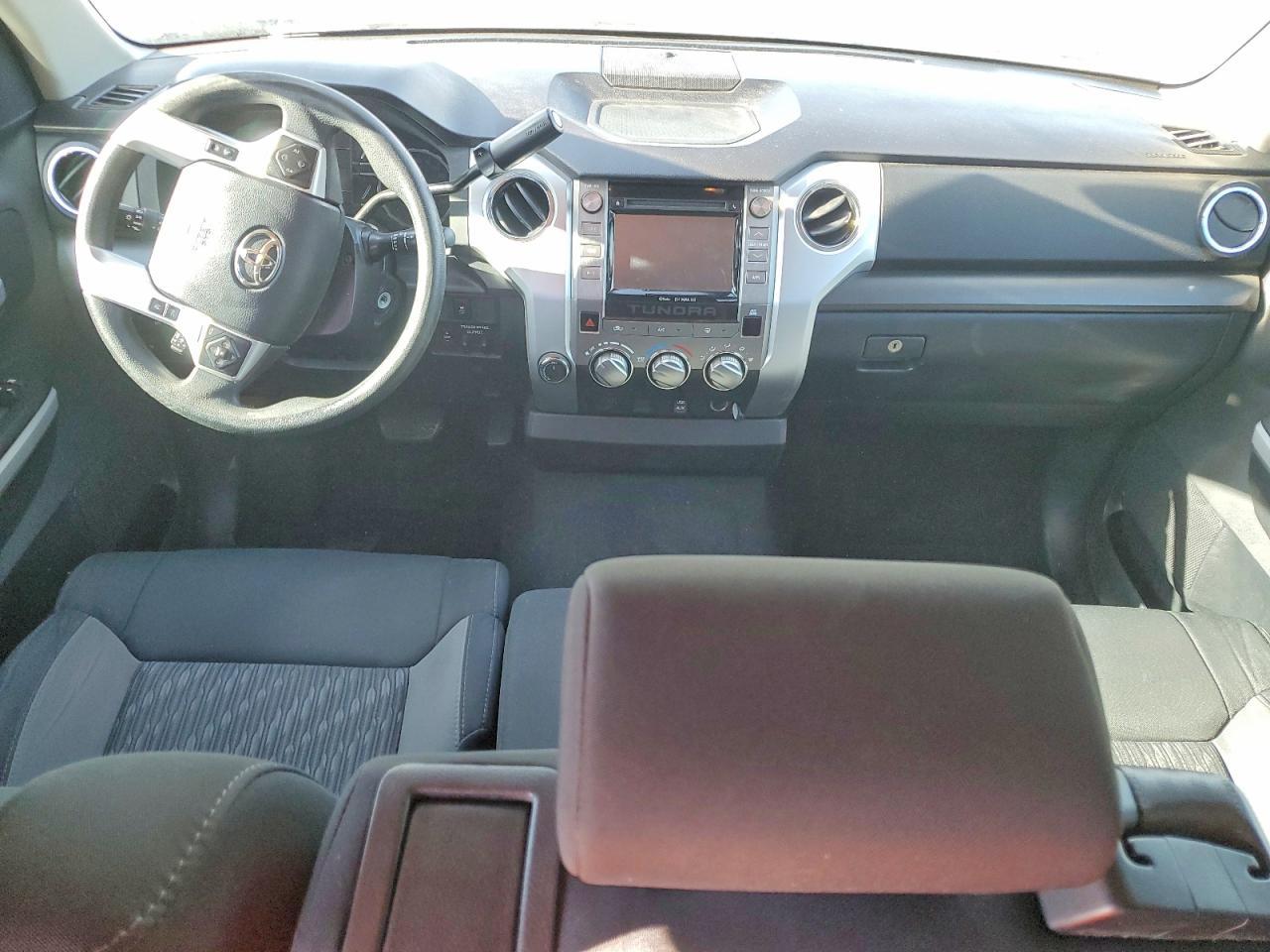 2019 Toyota Tundra Sr5 - zdjęcie 8