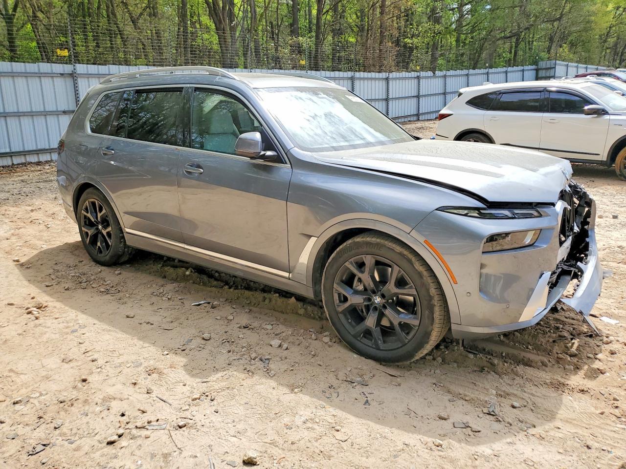 2025 BMW X7 xDrive40I - zdjęcie 4