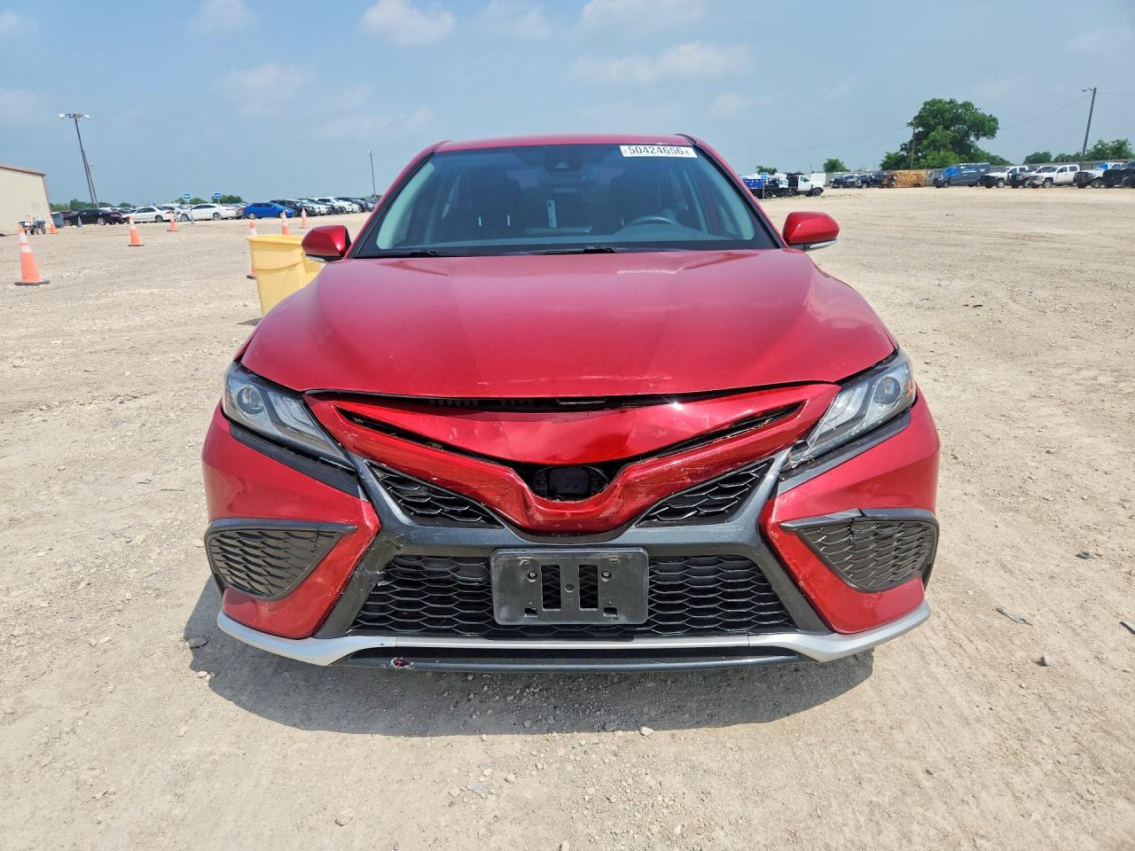 2021 Toyota Camry - zdjęcie 5