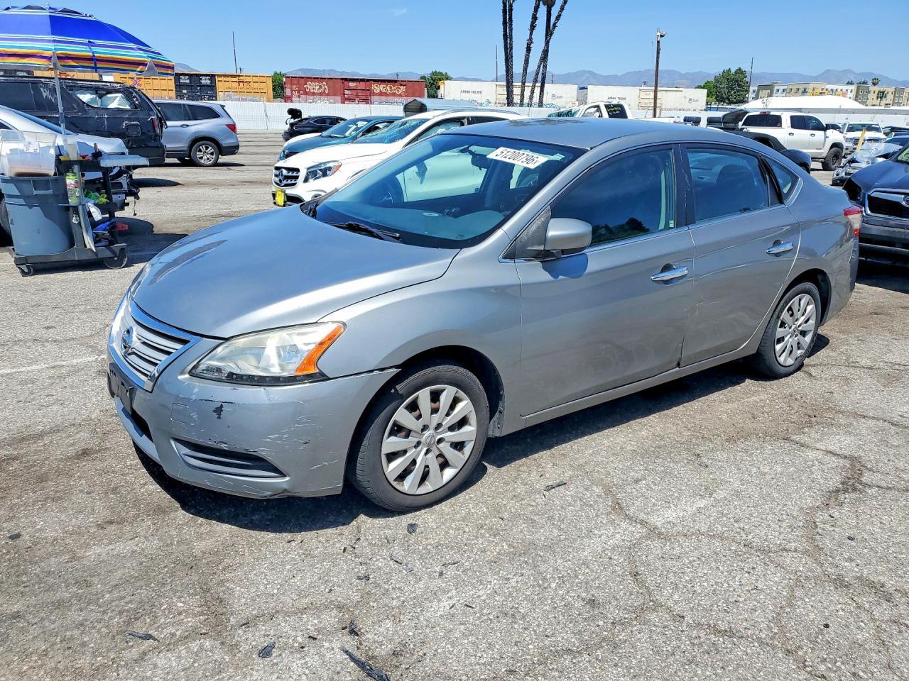 2013 Nissan Sentra S - zdjęcie główne