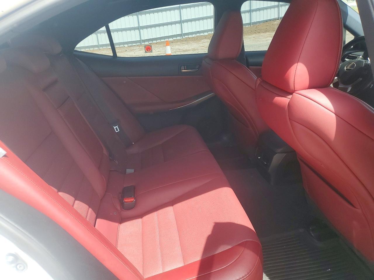 2017 Lexus Is 300 Base - zdjęcie 10