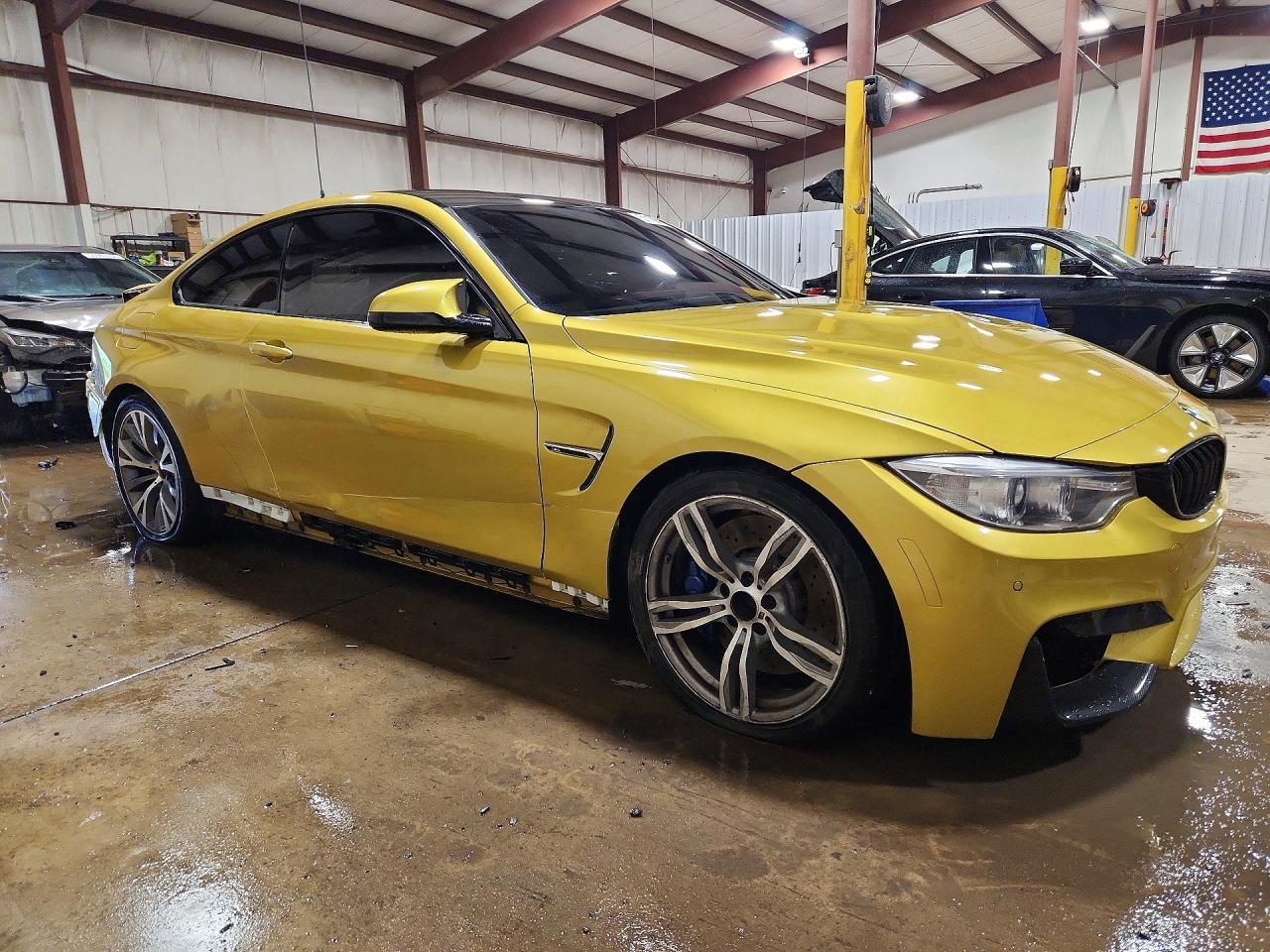 2015 BMW M4 - zdjęcie 4