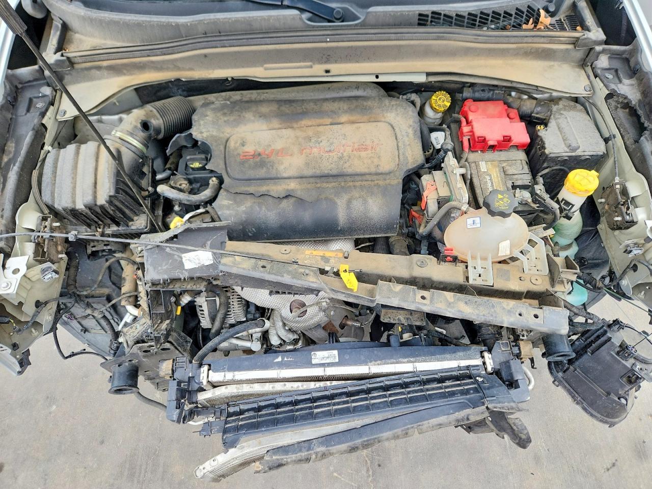 2020 Jeep Renegade Latitude - zdjęcie 11