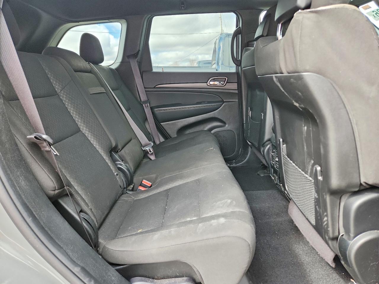 2021 Jeep Grand Cherokee Laredo - zdjęcie 11