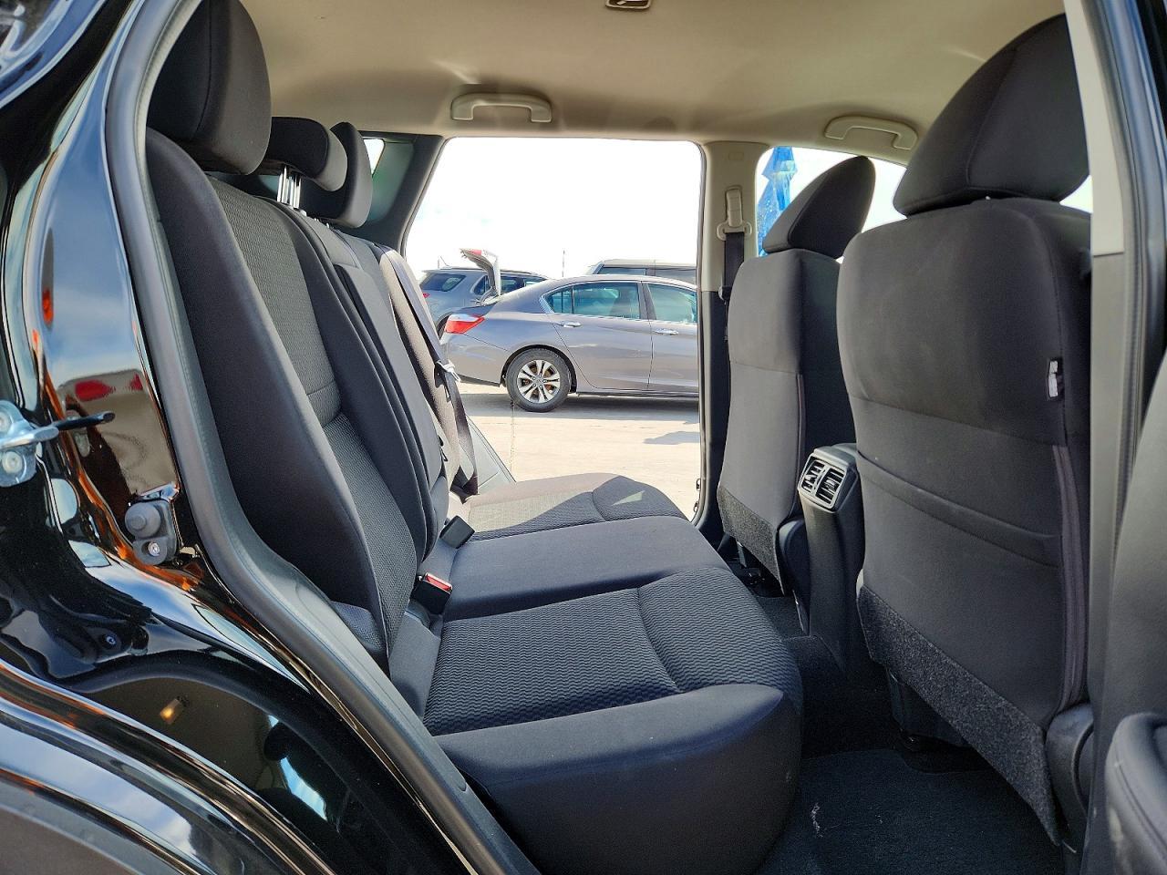 2017 Nissan Rogue Sport S - zdjęcie 11