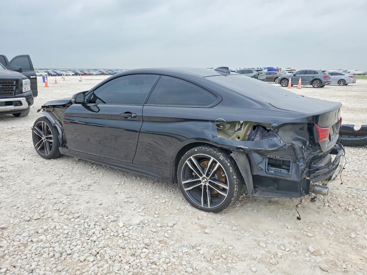 2020 BMW 440I - zdjęcie 2