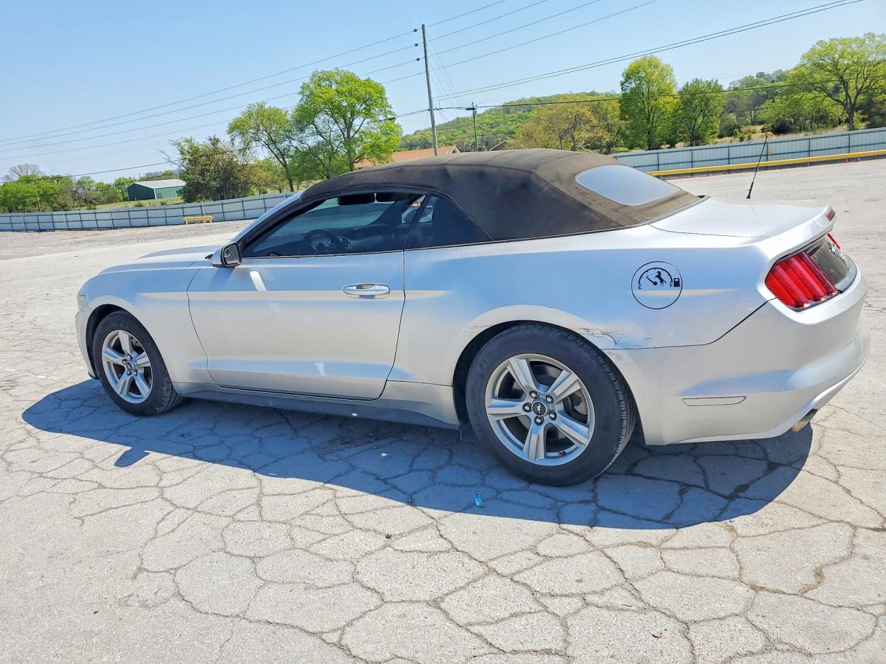 2016 Ford Mustang - zdjęcie 2