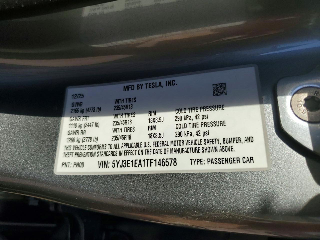 2026 Tesla Model 3 - zdjęcie 12