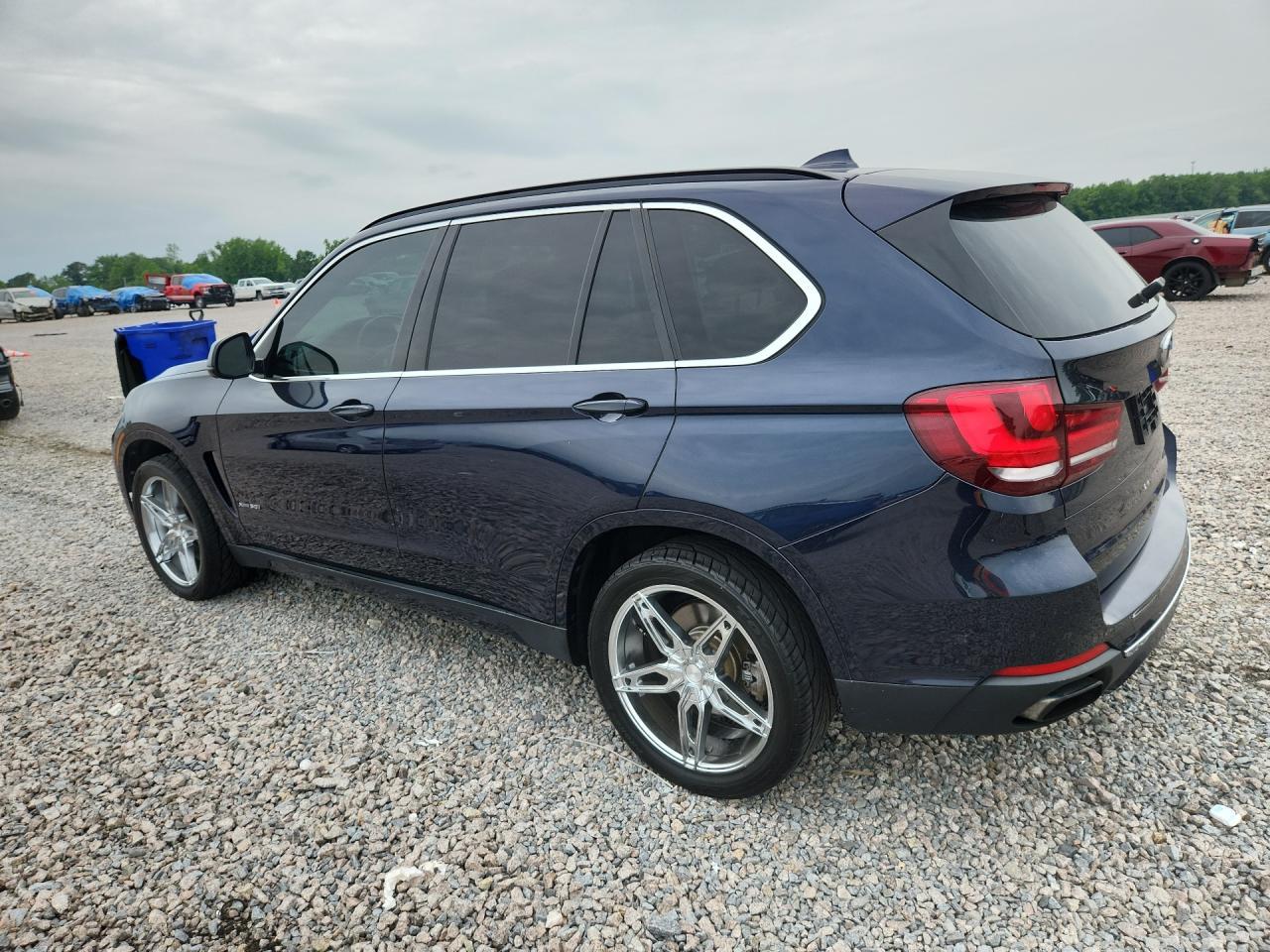 2016 BMW X5 xDrive50I - zdjęcie 2