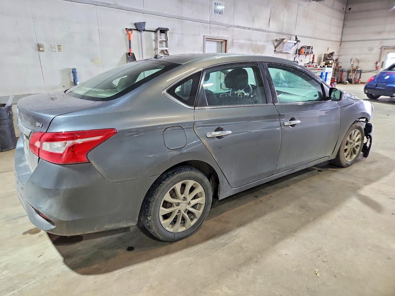 2019 Nissan Sentra Sv - zdjęcie 3