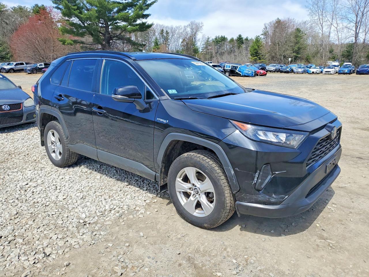 2019 Toyota Rav4 Le - zdjęcie 4