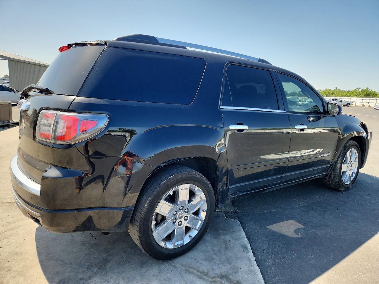 2016 GMC Acadia Denali - zdjęcie 3