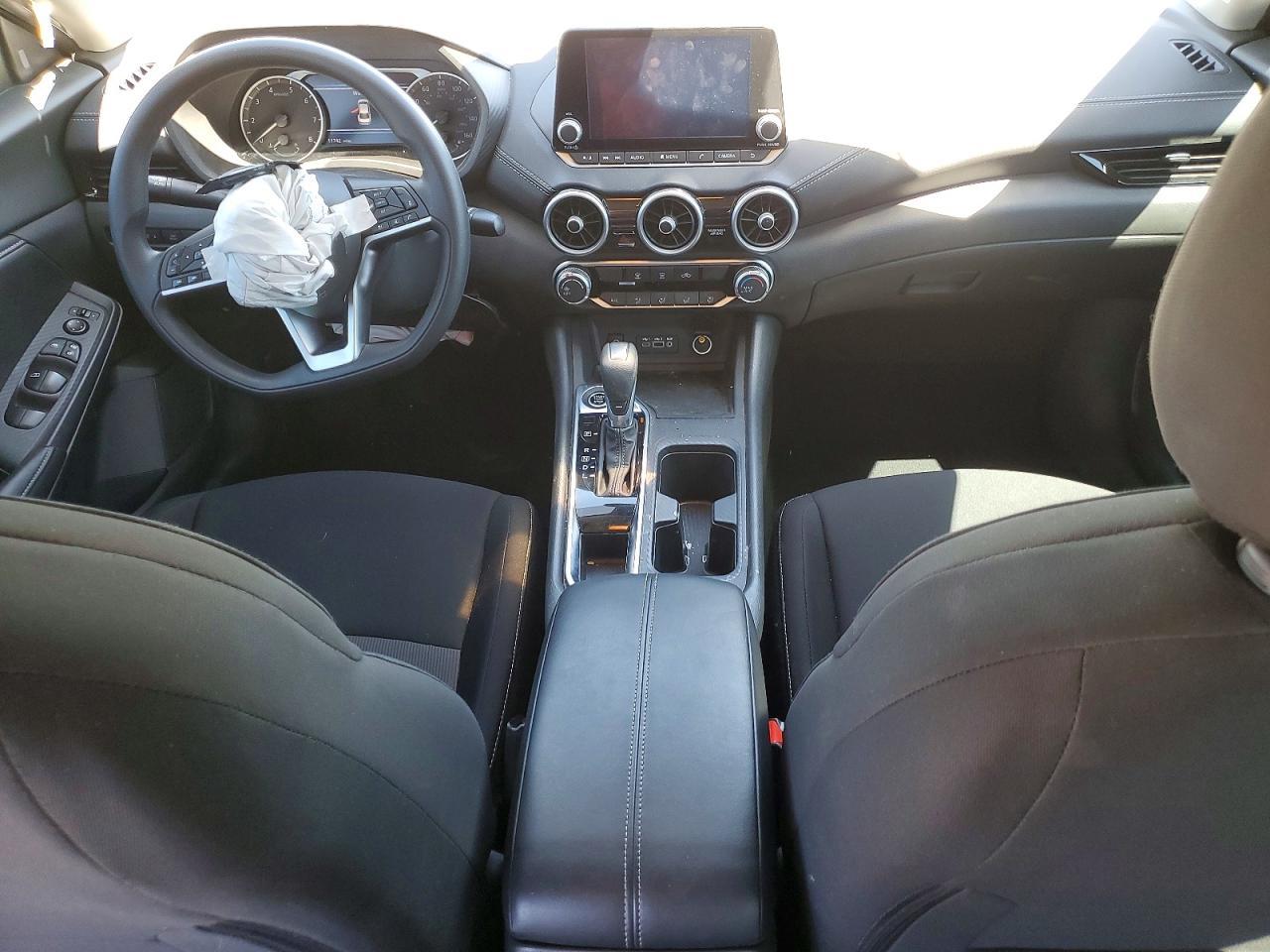 2025 Nissan Sentra Sv - zdjęcie 8