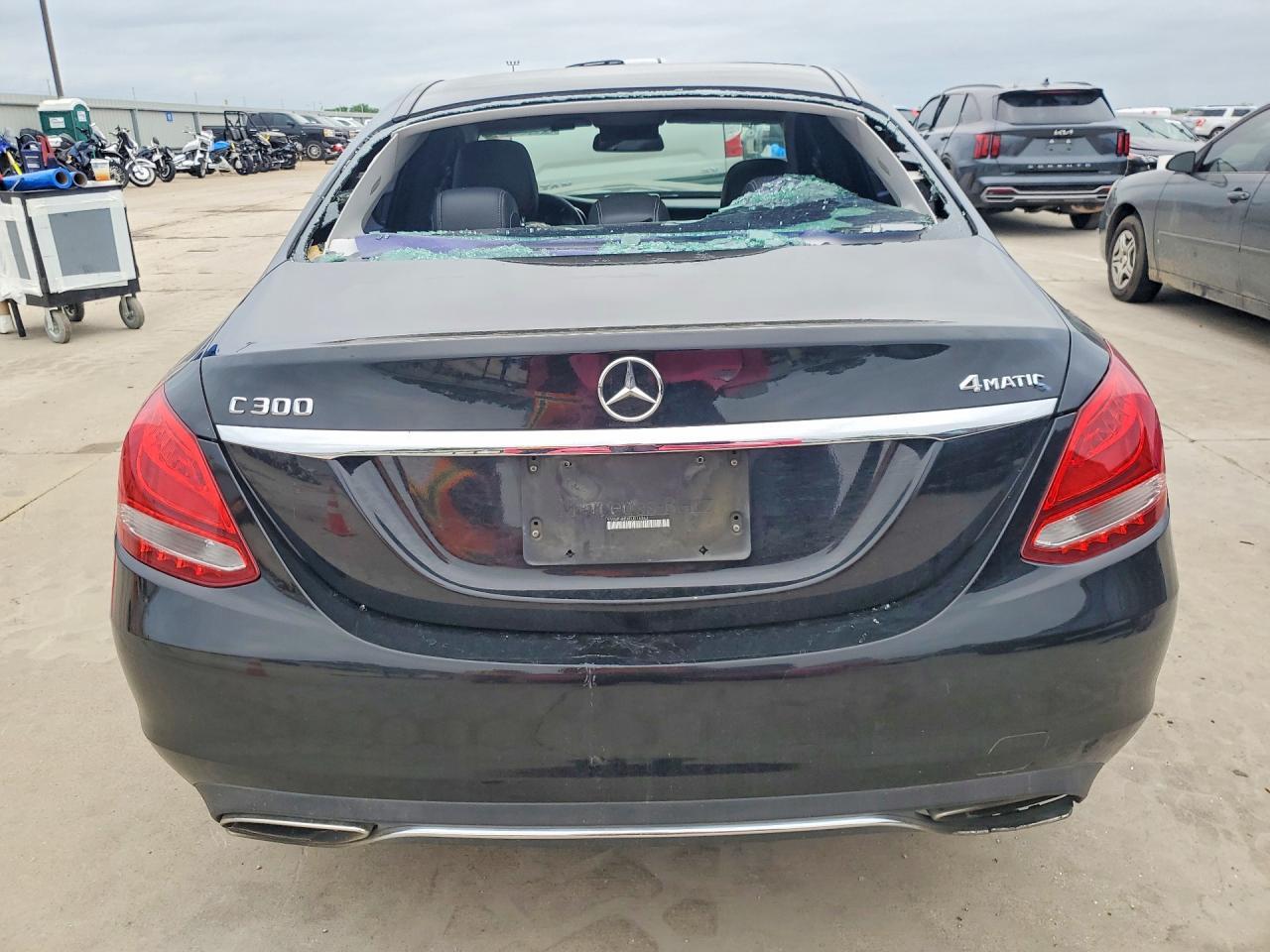 2015 Mercedes-Benz C 300 4Matic - zdjęcie 6
