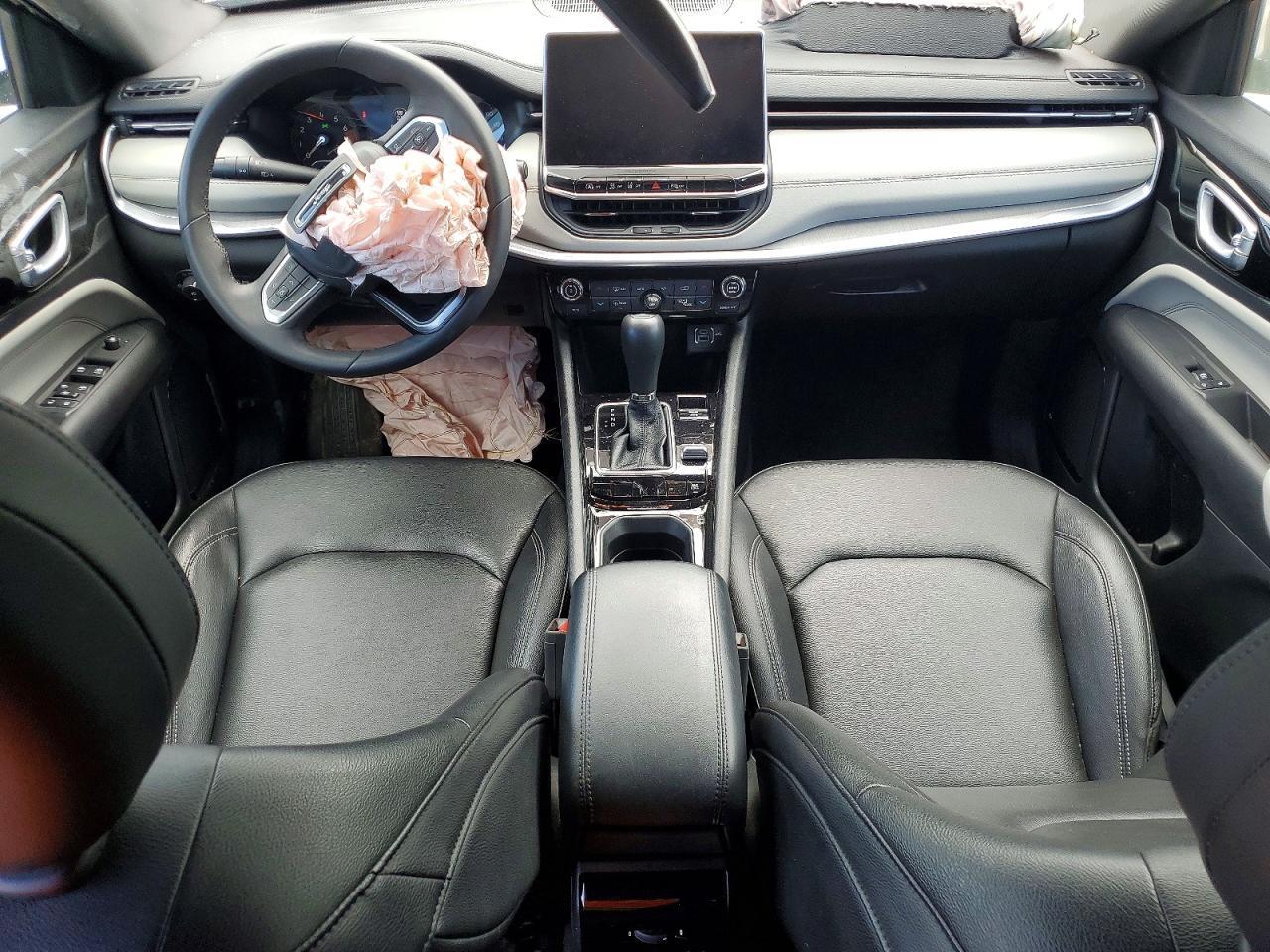 2025 Jeep Compass Limited - zdjęcie 8