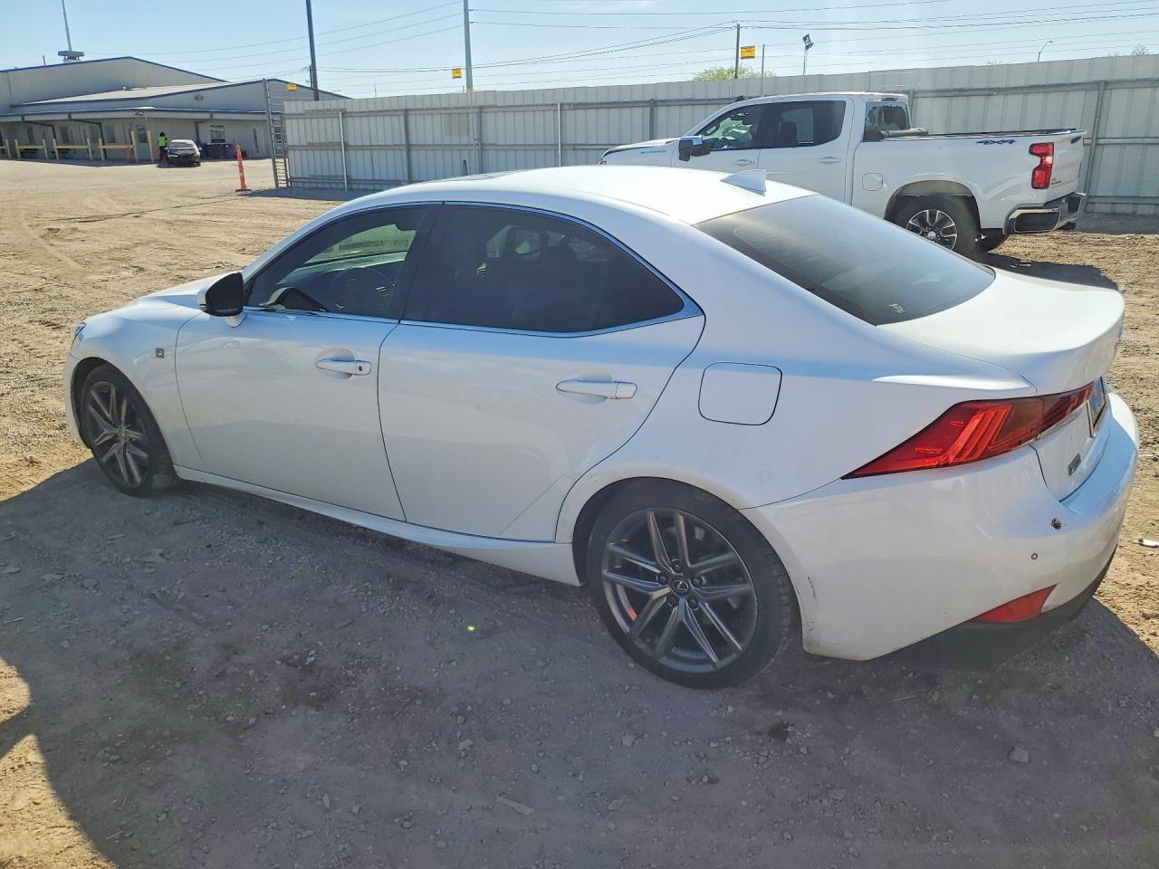 2019 Lexus Is 300 - zdjęcie 2