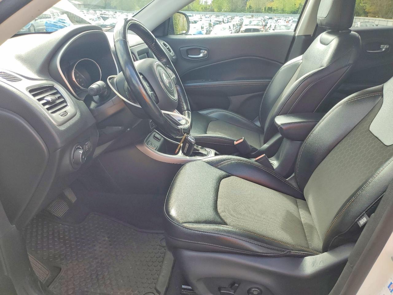2020 Jeep Compass Latitude - zdjęcie 7