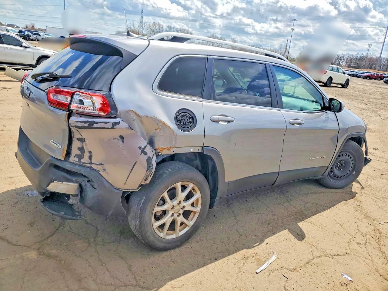 2017 Jeep Cherokee Latitude - zdjęcie 3