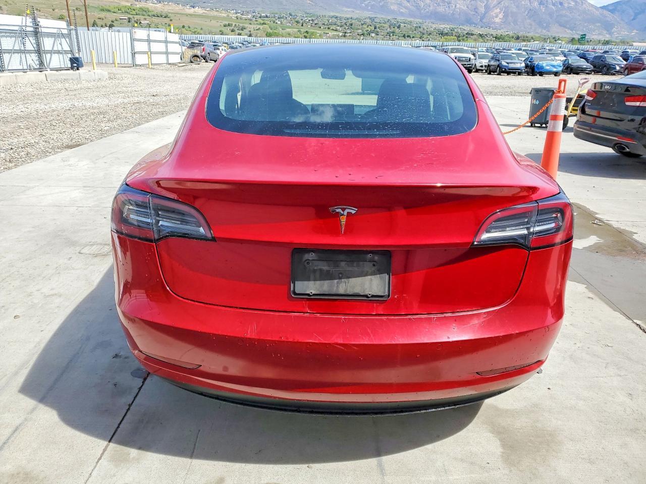2022 Tesla Model 3 - zdjęcie 6