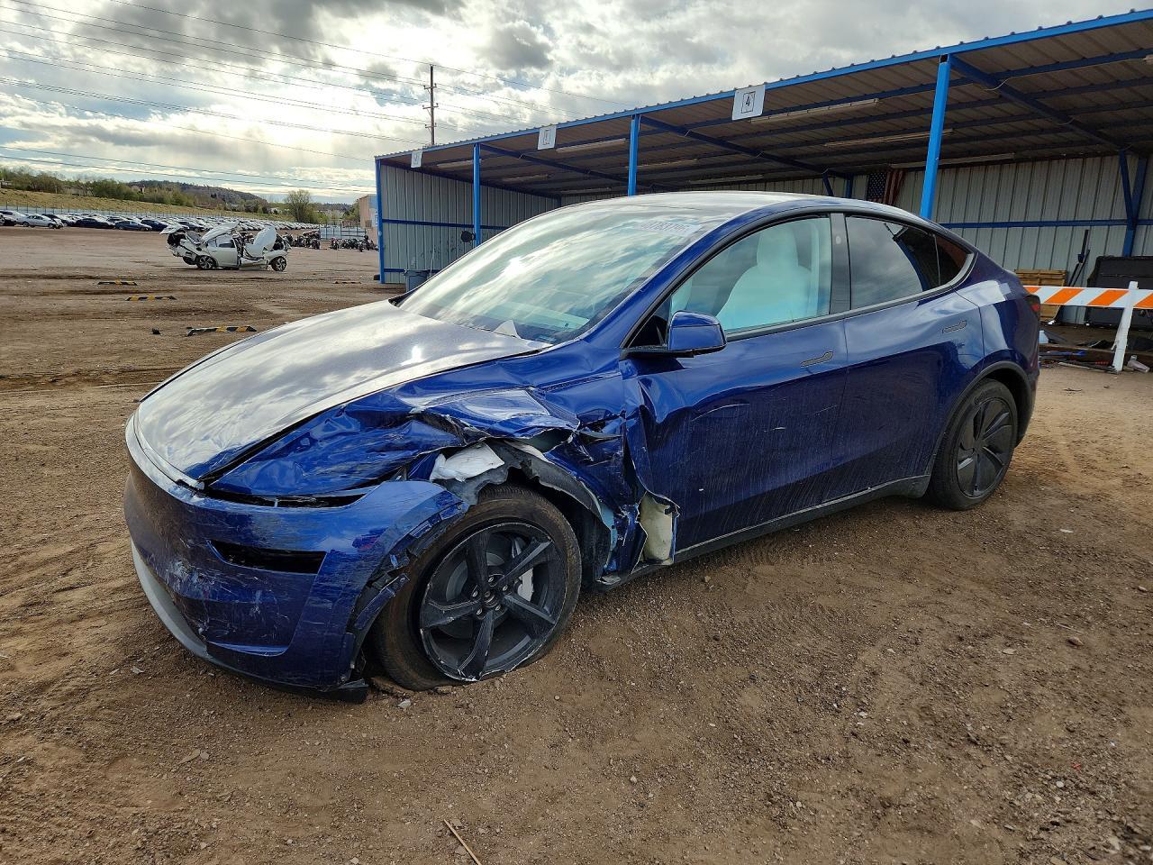 2026 Tesla Model Y - zdjęcie główne