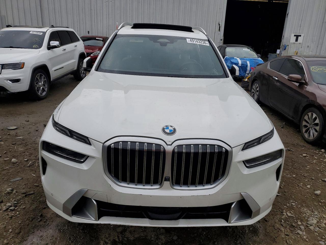 2023 BMW X7 xDrive40I - zdjęcie 5