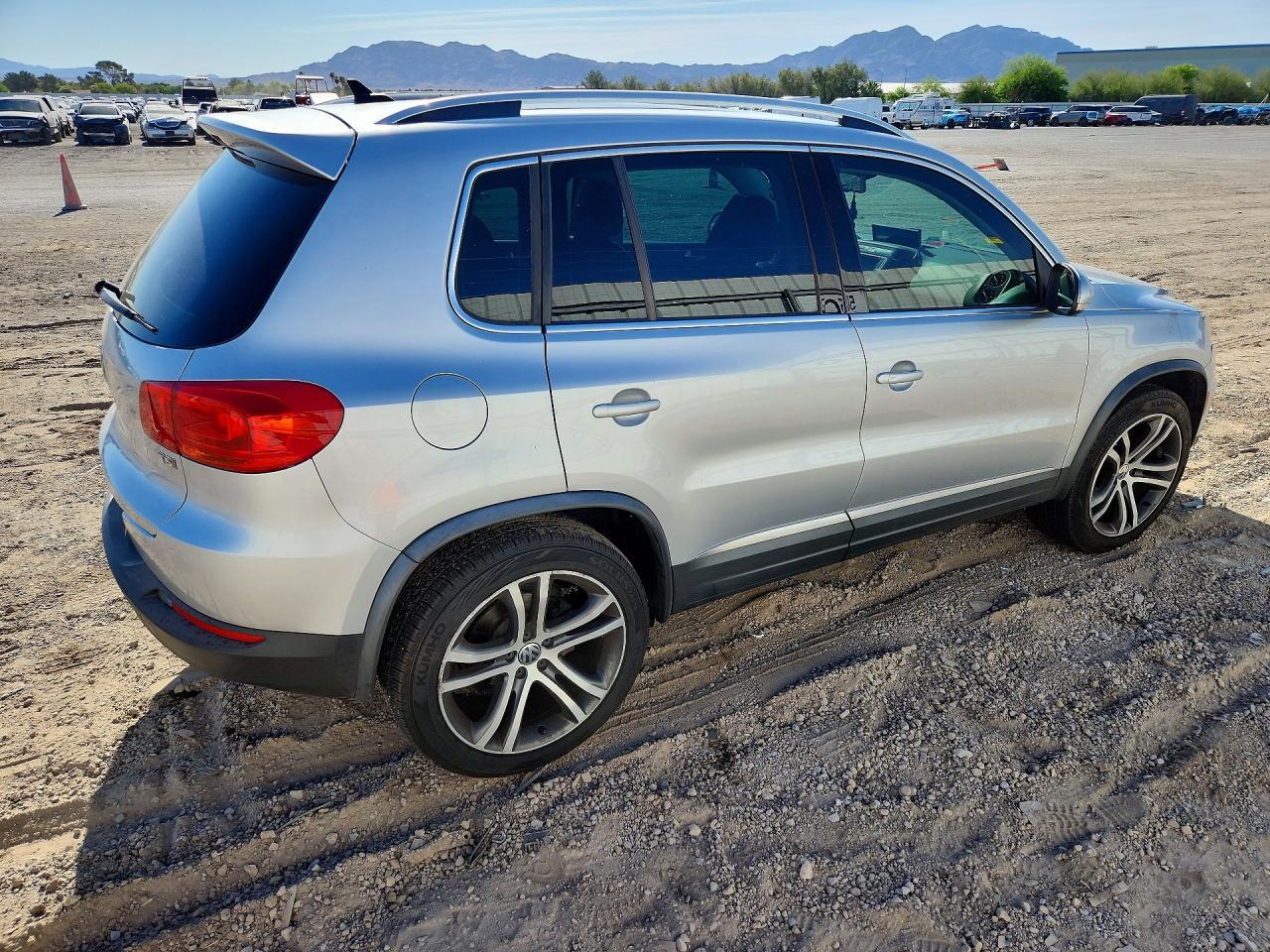 2017 Volkswagen Tiguan Sel - zdjęcie 3