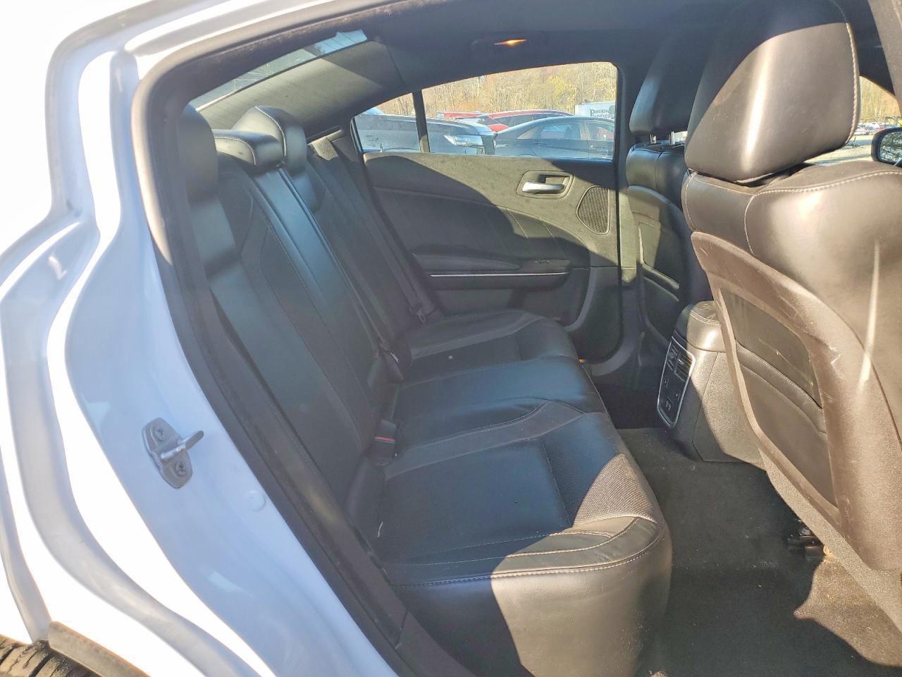 2015 Dodge Charger Sxt - zdjęcie 10